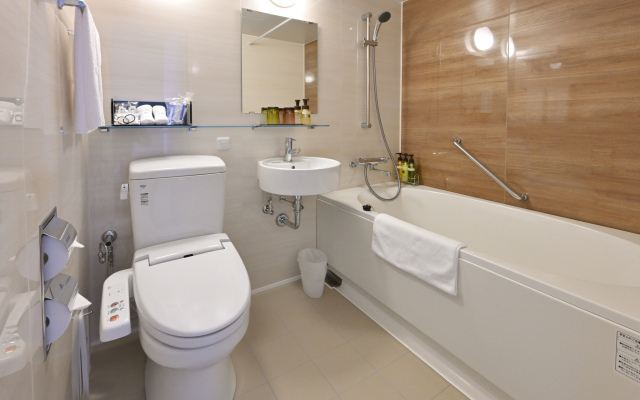 Oriental Suites Airport Osaka Rinku