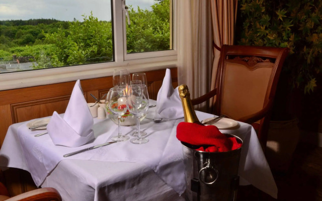 Fairhill House Hotel