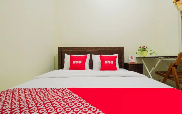 Ndalem Jogja Cupuwatu Syariah by OYO Rooms