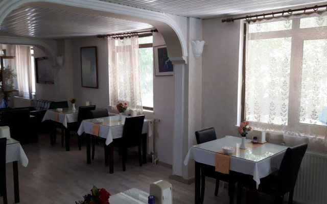 Kafkas Hotel