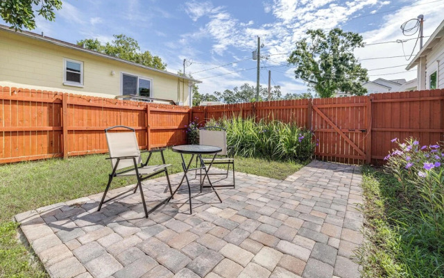 Barefoot Bungalow For 4