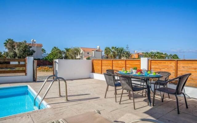 Villa White Daisy