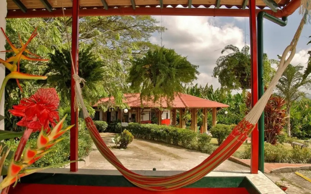 Hostal Portal del Samán