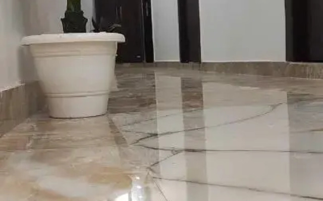 OYO 701490 Hotel Sharma Ji Inn