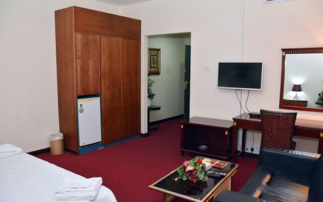 Aradous Hotel