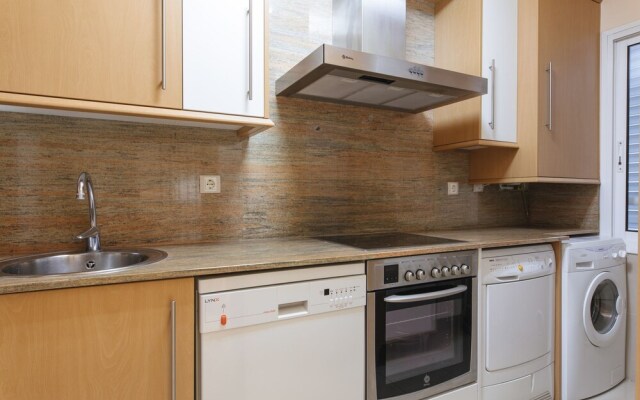 T&H Les Ones Family Apartments