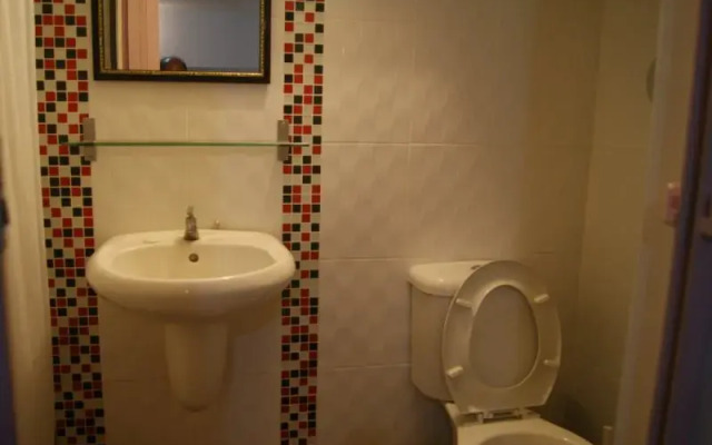Ahnaf Guest House