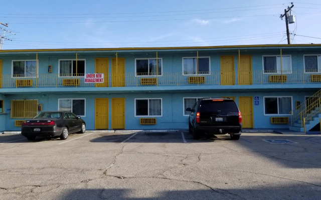 Rose Motel