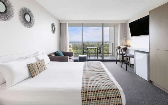Marcoola Beach Resort – Guest Rooms – Marcoola