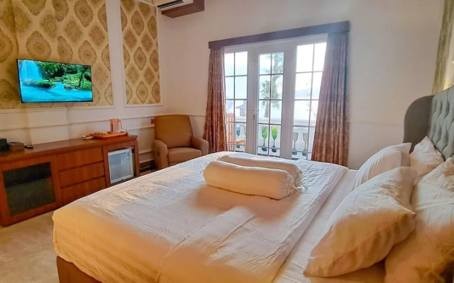 Gili Beachfront Suites