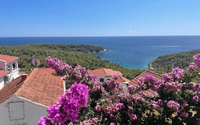 Sunrise Sunset Seaview Walk to Vis Iconic Beaches