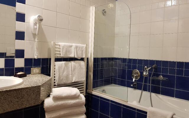 Porta Faenza Hotel