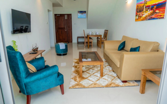 Oceanfront Galle Apartment L4-10