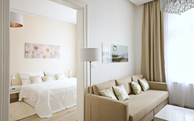 Luxury Center Apt. Charles bridge walking distance