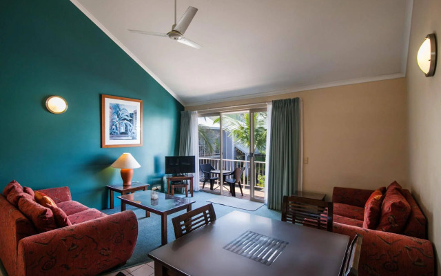 Pelican Beach Resort