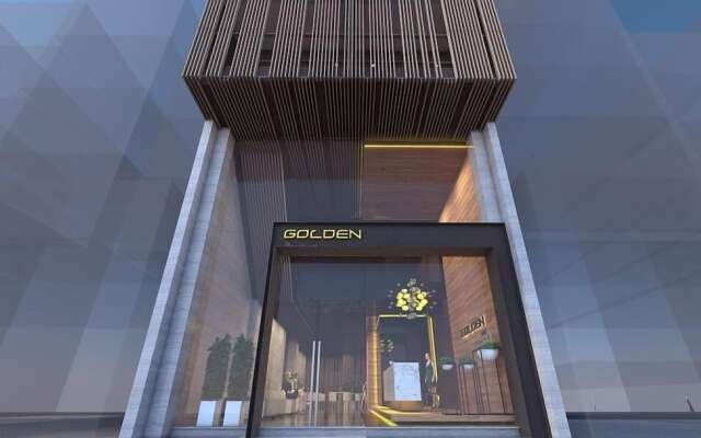 Golden Hotel