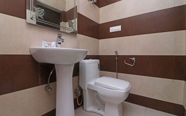 OYO 31120 Hotel Royale India