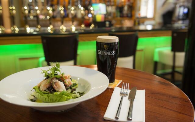 Kilmorey Arms Hotel