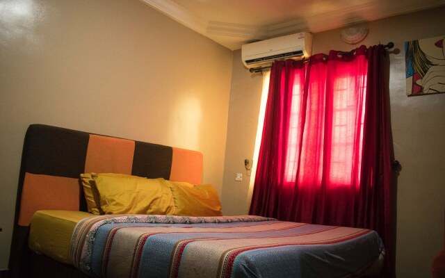Adesuwa Royal Guest House Ketu