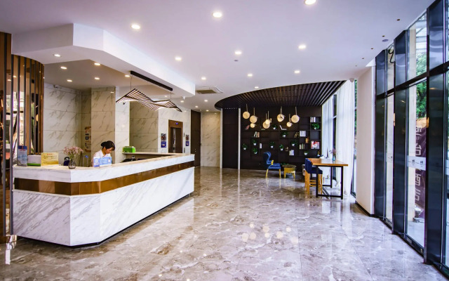 Ibis Styles Hotel (Zhangfuyuan Metro Station, Confucius Temple, Nanjing)