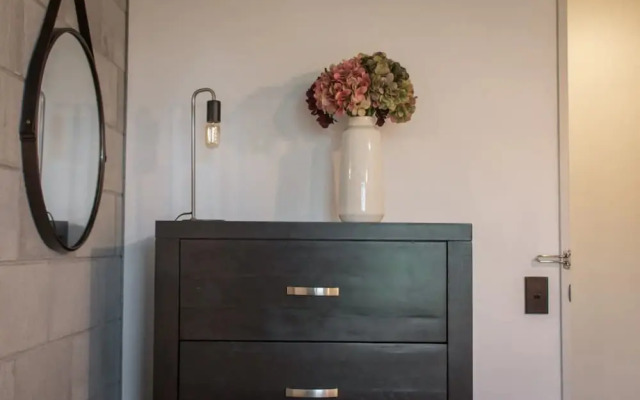 Sunny 3 Bedroom Townhouse Central With Park Views