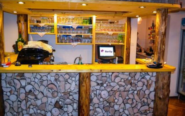 Cvet gora - Camping, Glamping and Accomodations