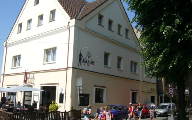 Amadis Hotel