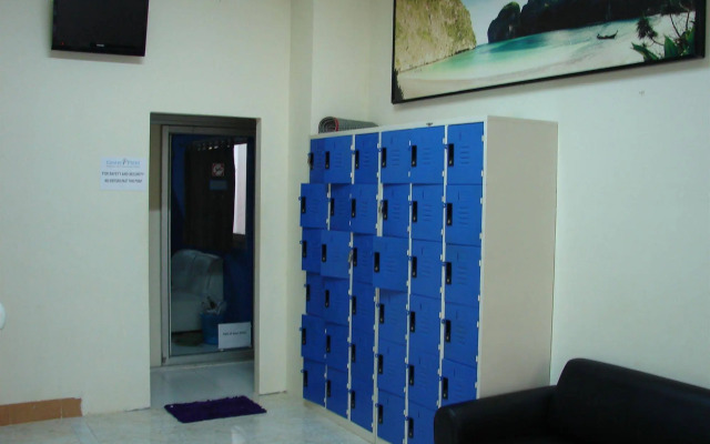 Center Point Dorm Room