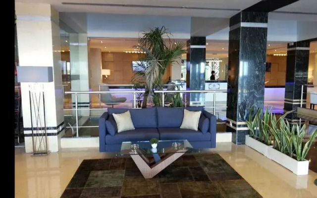 Golden Tulip Adef Oran