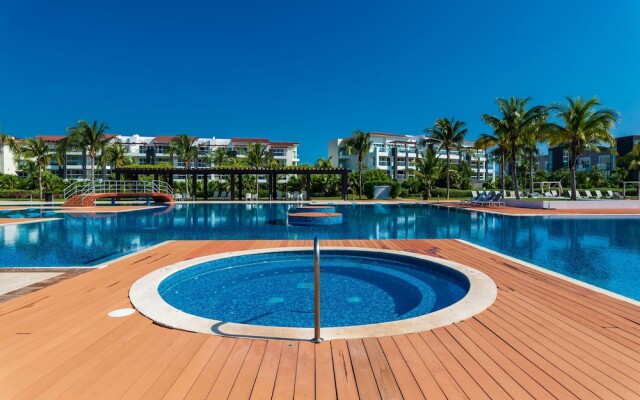 Z Casa Girasol 2 Bedroom Condo by Redawning