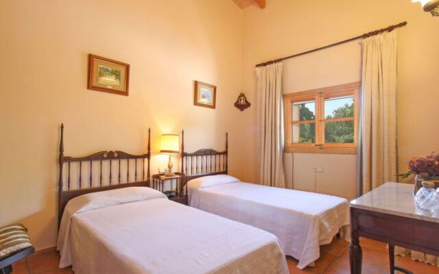 House Binibona Moscari