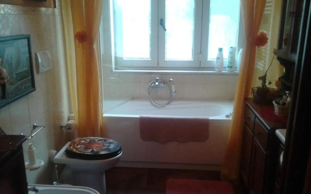 Romantic & Artistic Apartment