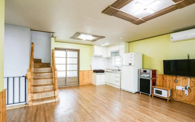 Gapyeong Sagyejeol Pension