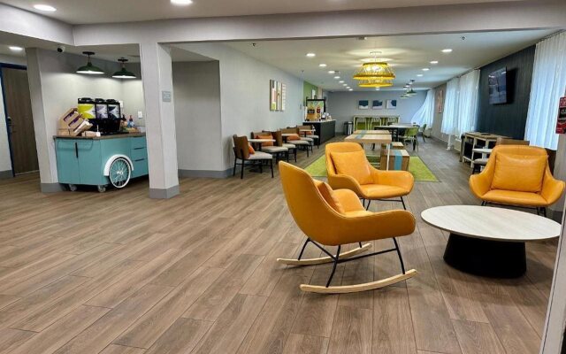 Spark by Hilton Fort Wayne