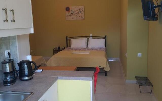 Vicky's place,near Athens airport