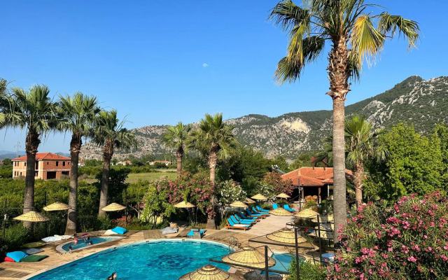 Bahaus Resort