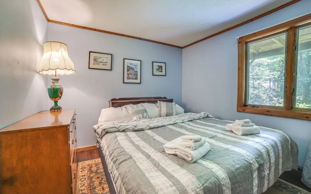 1/2 Mi to Ski: Secluded Home in Vermont