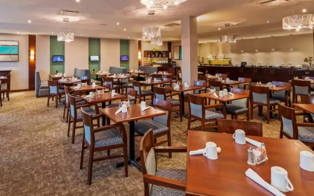 Radisson Hotel Montreal Airport