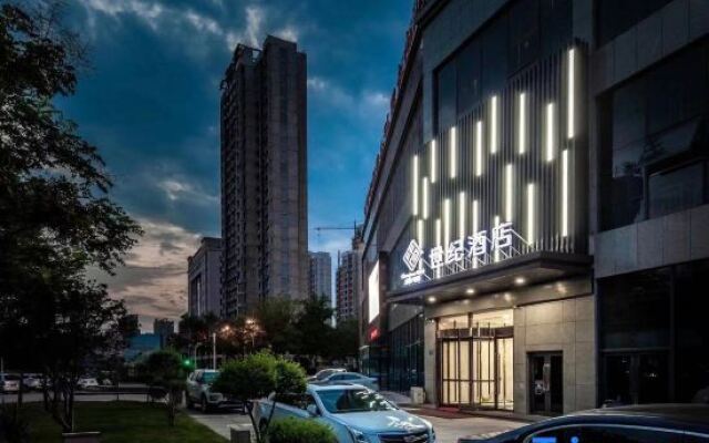 Fei Fan · Century Hotel (Jiaozuo University of Technology)