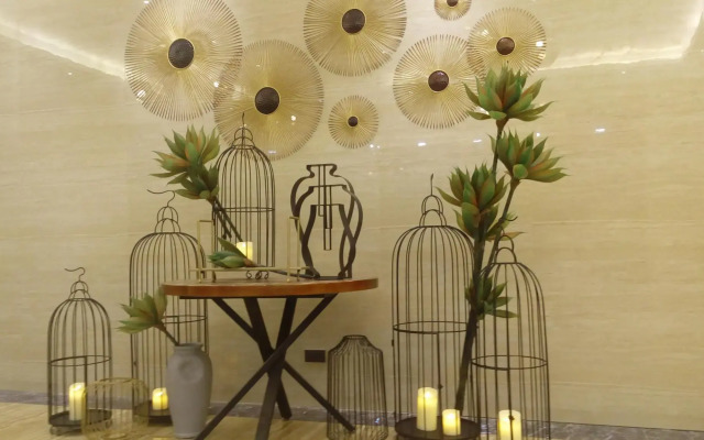 Lotus Blu Hotel