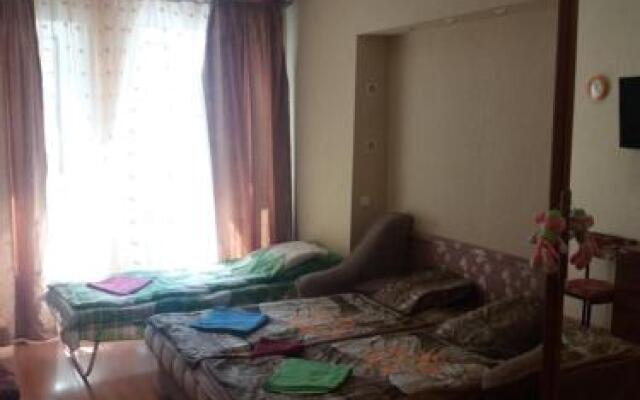 Guest house on ulitsa Mira 25