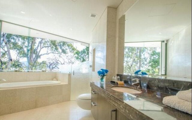 One Oceanview Luxury Accommodation