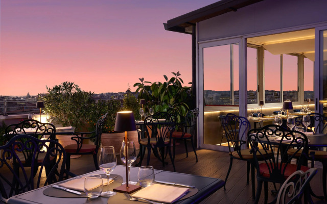 Marcella Royal Hotel - Rooftop Garden