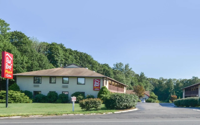 Red Roof Inn PLUS+ & Suites Guilford