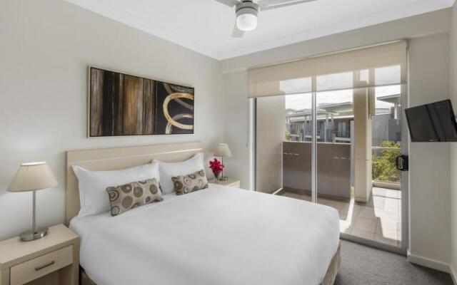 Oaks Brisbane Mews Suites