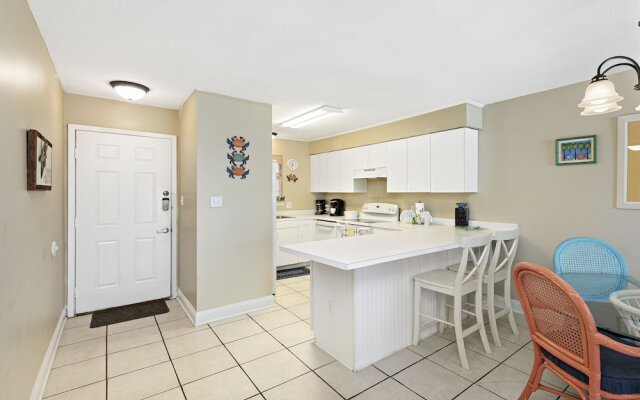 Seaside Beach & Racquet Condos