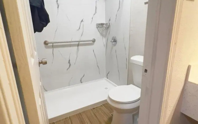 Economy Inn And Suites