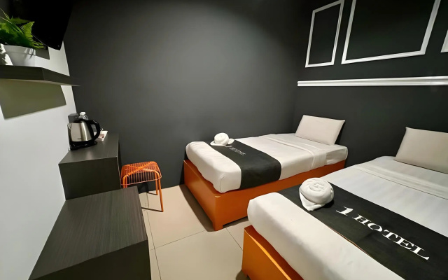 1 Hotel Kuchai Lama