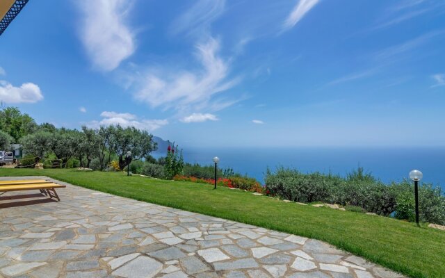 Scenic Holiday Home in Pieve Ligure With Private Garden