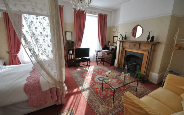 Churchill Guest House